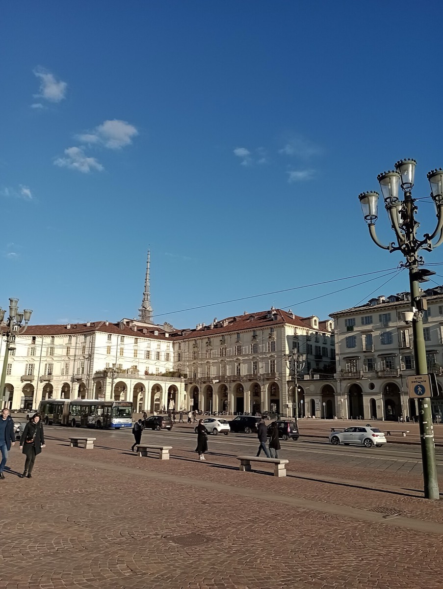 Piazza Vittorio Veneto a Torino vista dai portici
